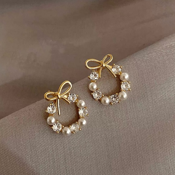 🌼 Faux Pearl Zircon mini Hoop Earrings with A Touch of Bow - Picture 2 of 2